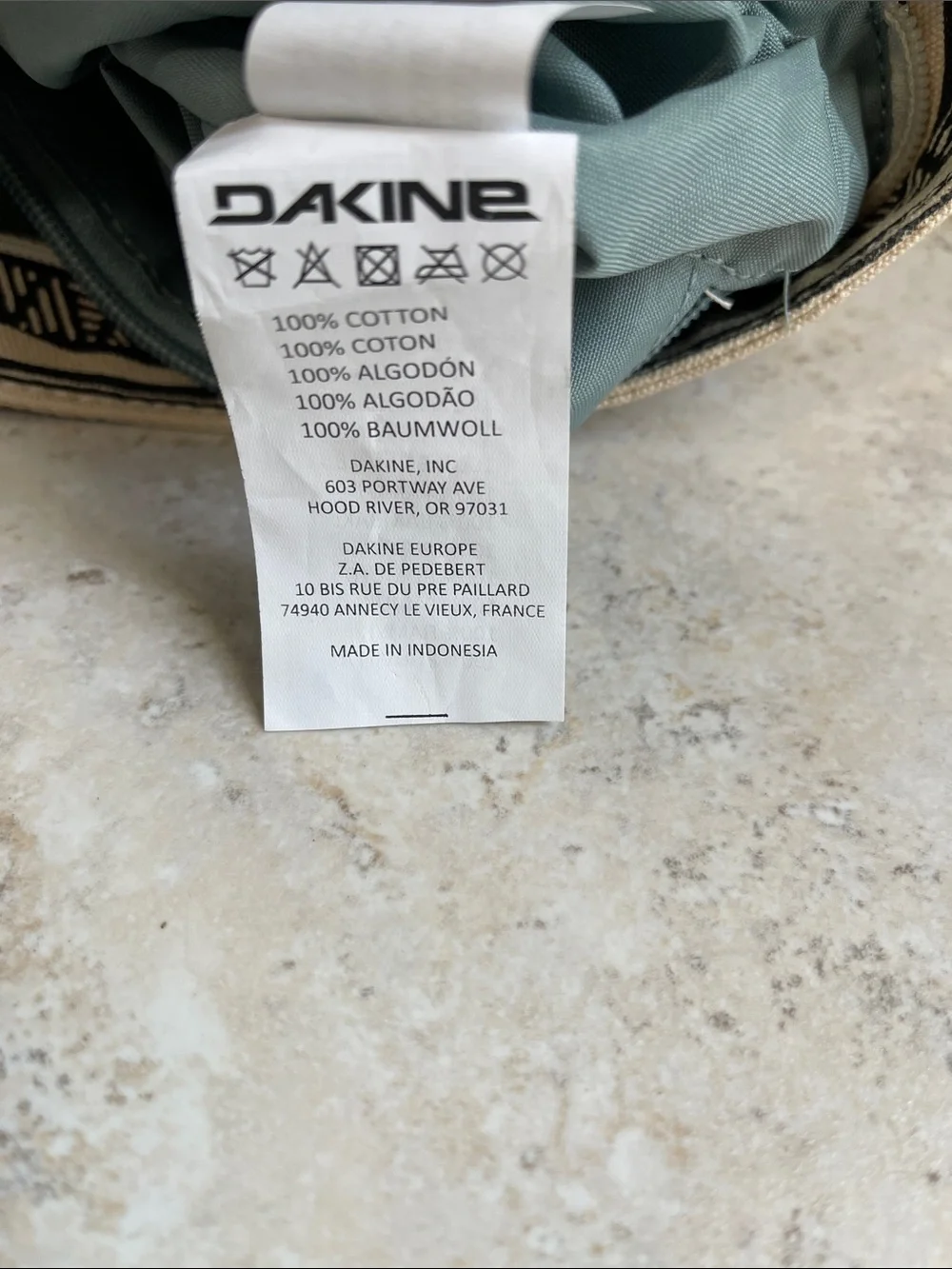 Dakine Black and Cream Patterned Crossbody Bag